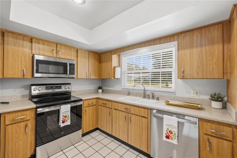 Casa en venta en Orlando, Florida, 4 dormitorios, 157.19 m2 № 2421764 - foto 4