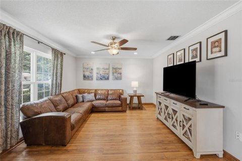 Casa en venta en Orlando, Florida, 4 dormitorios, 157.19 m2 № 2421764 - foto 9