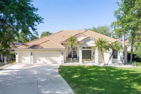 House in Windermere, Florida 4 bedrooms, 280.94 sq.m. № 1641060 - photo 1