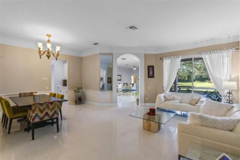 House in Windermere, Florida 4 bedrooms, 280.94 sq.m. № 1641060 - photo 14