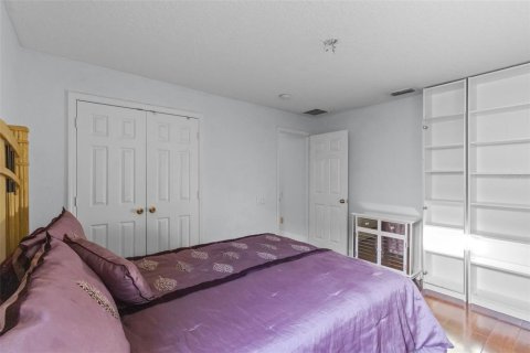 House in Windermere, Florida 4 bedrooms, 280.94 sq.m. № 1641060 - photo 7
