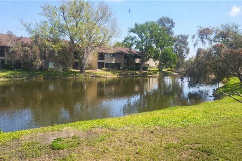 Copropriété à vendre à Saint Petersburg, Floride: 2 chambres, 90.58 m2 № 2226762 - photo 3