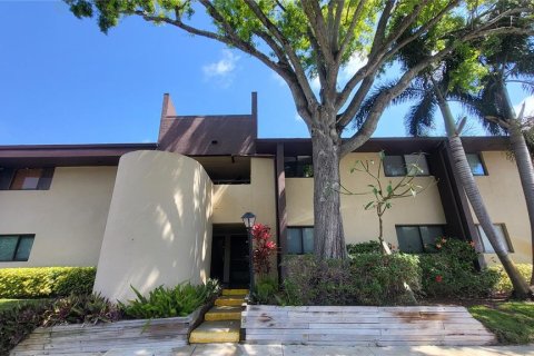 Copropriété à vendre à Saint Petersburg, Floride: 2 chambres, 90.58 m2 № 2226762 - photo 2