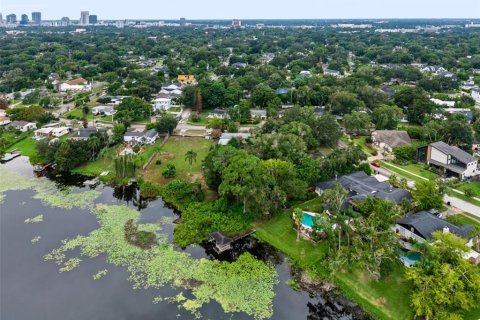 House in Orlando, Florida 5 bedrooms, 320.51 sq.m. № 2354864 - photo 16