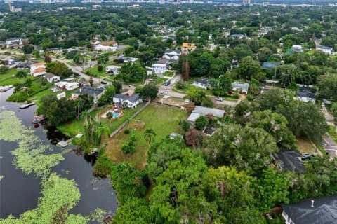 House in Orlando, Florida 5 bedrooms, 320.51 sq.m. № 2354864 - photo 14
