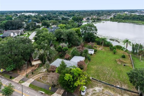 House in Orlando, Florida 5 bedrooms, 320.51 sq.m. № 2354864 - photo 12