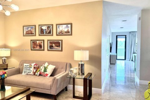 Villa ou maison à vendre à Homestead, Floride: 4 chambres, 206.99 m2 № 1986954 - photo 10