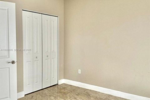 Villa ou maison à vendre à Homestead, Floride: 4 chambres, 206.99 m2 № 1986954 - photo 24