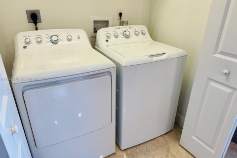 Villa ou maison à vendre à Homestead, Floride: 4 chambres, 206.99 m2 № 1986954 - photo 29