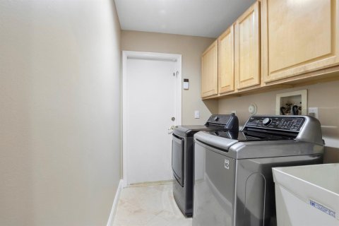 Casa en venta en Coral Springs, Florida, 4 dormitorios, 185.25 m2 № 2077607 - foto 28