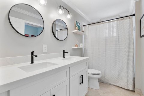 Casa en venta en Coral Springs, Florida, 4 dormitorios, 185.25 m2 № 2077607 - foto 27