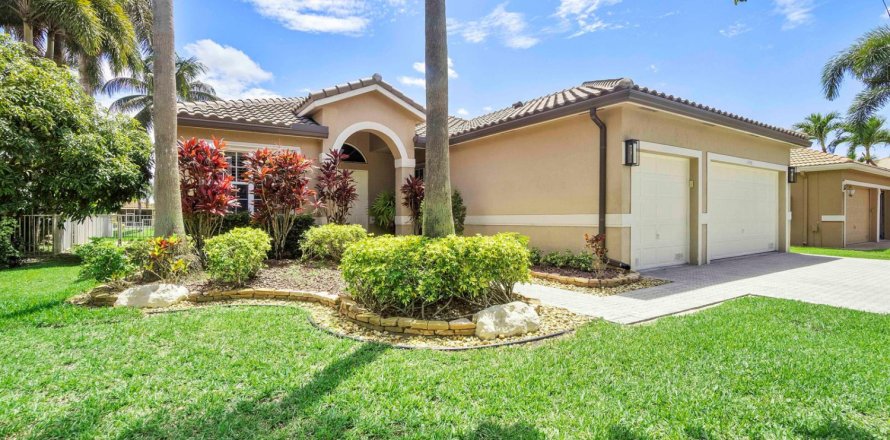 Casa en Coral Springs, Florida 4 dormitorios, 185.25 m2 № 2077607