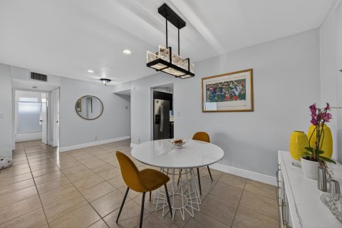 Condominio en venta en Boca Raton, Florida, 3 dormitorios, 127.83 m2 № 2145979 - foto 2