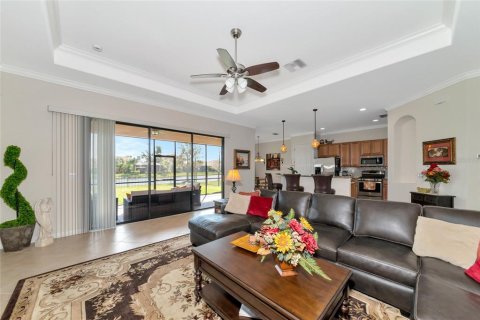 Casa en venta en Bradenton, Florida, 3 dormitorios, 209.12 m2 № 1807345 - foto 10