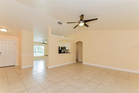 Villa ou maison à vendre à North Port, Floride: 3 chambres, 122.63 m2 № 1772004 - photo 4