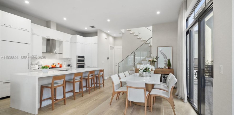 Villa ou maison à Doral, Floride 4 chambres, 209.68 m2 № 2060103