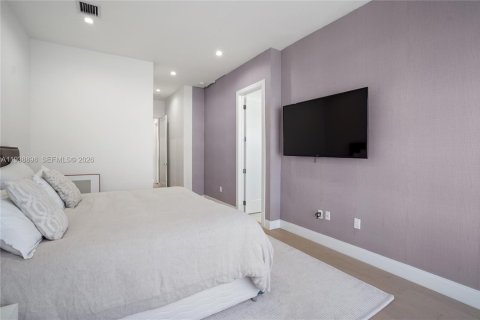 Villa ou maison à vendre à Doral, Floride: 4 chambres, 209.68 m2 № 2060103 - photo 16