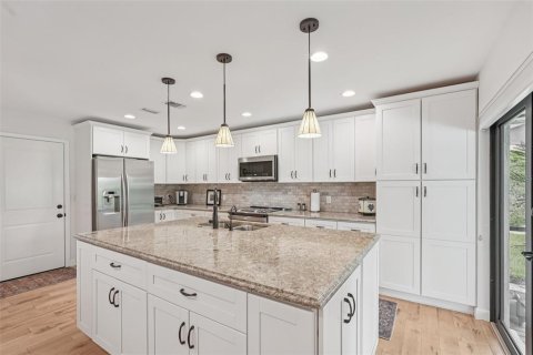 Villa ou maison à vendre à Sarasota, Floride: 2 chambres, 159.33 m2 № 1829759 - photo 16