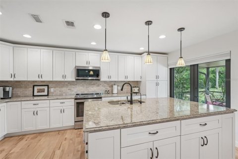 Villa ou maison à vendre à Sarasota, Floride: 2 chambres, 159.33 m2 № 1829759 - photo 15
