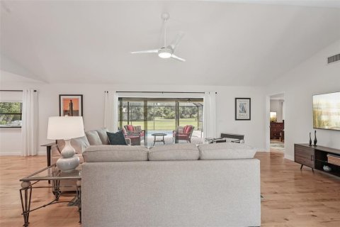 Villa ou maison à vendre à Sarasota, Floride: 2 chambres, 159.33 m2 № 1829759 - photo 9