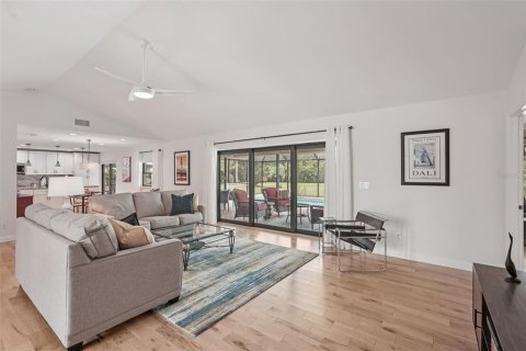 Villa ou maison à vendre à Sarasota, Floride: 2 chambres, 159.33 m2 № 1829759 - photo 12