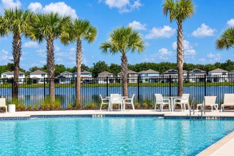 Townhouse in CYPRESS HAMMOCK in Kissimmee, Florida 3 bedrooms, 178.09 sq.m. № 2134452 - photo 18