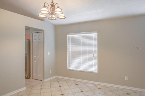 House in Orlando, Florida 4 bedrooms, 176.33 sq.m. № 1869571 - photo 2