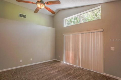 House in Orlando, Florida 4 bedrooms, 176.33 sq.m. № 1869571 - photo 8