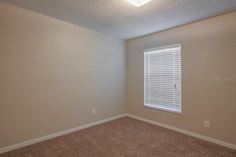 House in Orlando, Florida 4 bedrooms, 176.33 sq.m. № 1869571 - photo 11