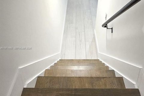 Appartement à louer à Miami, Floride: 2 chambres, 83.61 m2 № 2032422 - photo 7