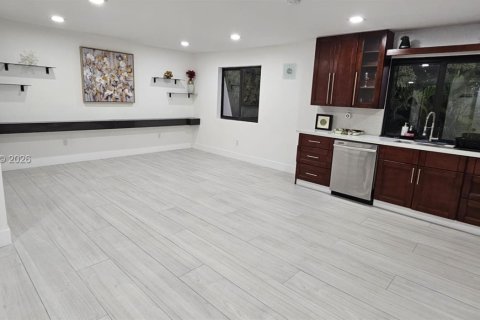 Appartement à louer à Miami, Floride: 2 chambres, 83.61 m2 № 2032422 - photo 13