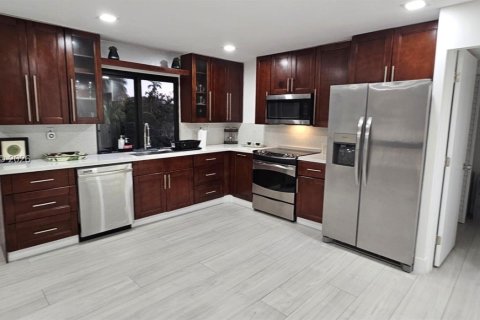 Appartement à louer à Miami, Floride: 2 chambres, 83.61 m2 № 2032422 - photo 18