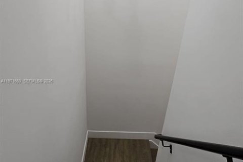 Appartement à louer à Miami, Floride: 2 chambres, 83.61 m2 № 2032422 - photo 14