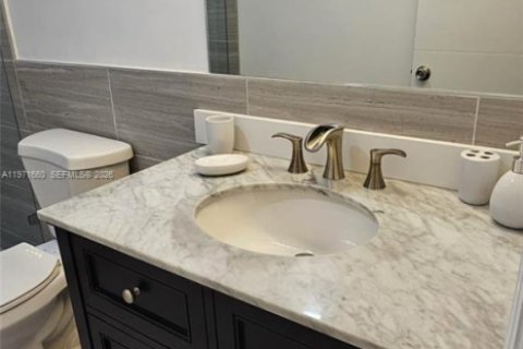 Appartement à louer à Miami, Floride: 2 chambres, 83.61 m2 № 2032422 - photo 8