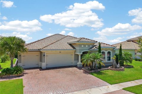 House in BELLALAGO in Kissimmee, Florida 4 bedrooms, 272.3 sq.m. № 2156597