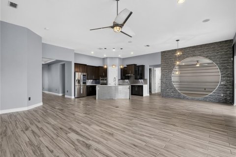 House in BELLALAGO in Kissimmee, Florida 4 bedrooms, 272.3 sq.m. № 2156597 - photo 9