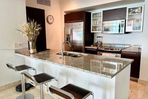 Copropriété à louer à Miami, Floride: 2 chambres, 118.73 m2 № 1957679 - photo 12