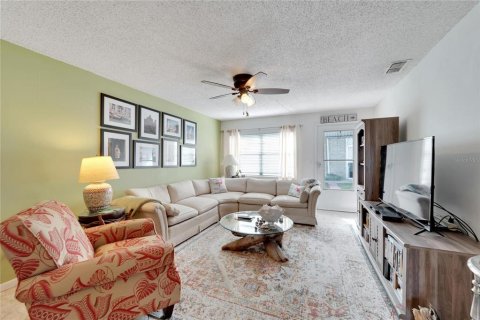 Condominio en venta en Saint Petersburg, Florida, 2 dormitorios, 100.8 m2 № 1907027 - foto 16