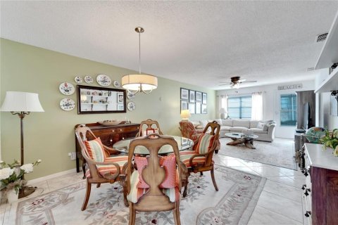 Condominio en venta en Saint Petersburg, Florida, 2 dormitorios, 100.8 m2 № 1907027 - foto 14