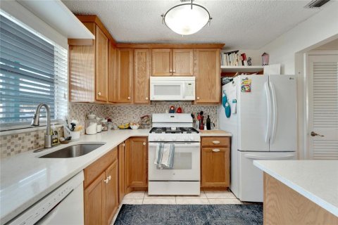 Condominio en venta en Saint Petersburg, Florida, 2 dormitorios, 100.8 m2 № 1907027 - foto 8