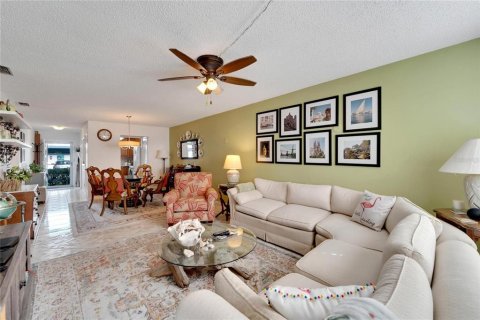 Condominio en venta en Saint Petersburg, Florida, 2 dormitorios, 100.8 m2 № 1907027 - foto 19