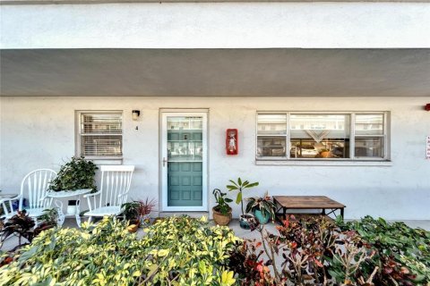 Condominio en venta en Saint Petersburg, Florida, 2 dormitorios, 100.8 m2 № 1907027 - foto 3