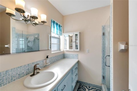 Condominio en venta en Saint Petersburg, Florida, 2 dormitorios, 100.8 m2 № 1907027 - foto 28