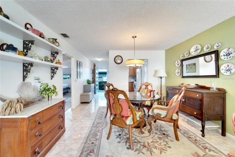 Condominio en venta en Saint Petersburg, Florida, 2 dormitorios, 100.8 m2 № 1907027 - foto 15