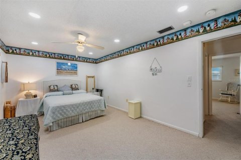 Condo in Indian Shores, Florida, 2 bedrooms  № 2108205 - photo 13