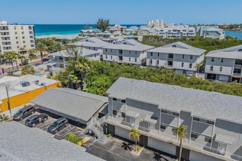 Condo in Indian Shores, Florida, 2 bedrooms  № 2108205 - photo 29