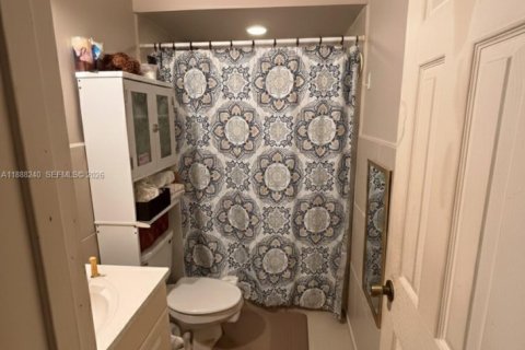 House in Margate, Florida 3 bedrooms, 130.06 sq.m. № 2026838 - photo 4