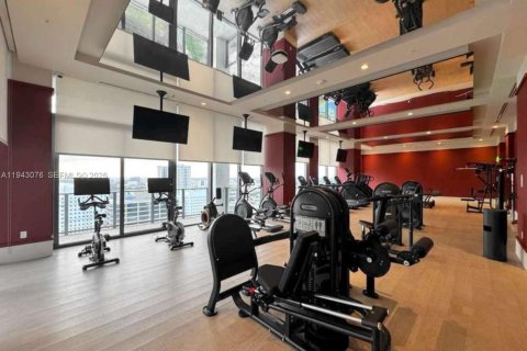 Condominio en alquiler en Miami, Florida, 2 dormitorios, 76.27 m2 № 2059960 - foto 5