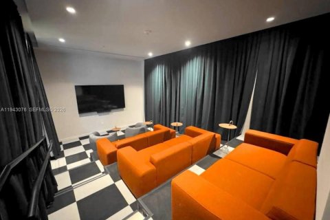 Condominio en alquiler en Miami, Florida, 2 dormitorios, 76.27 m2 № 2059960 - foto 6