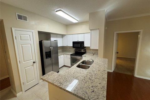 Copropriété à louer à Gainesville, Floride: 3 chambres, 127.18 m2 № 1819578 - photo 2